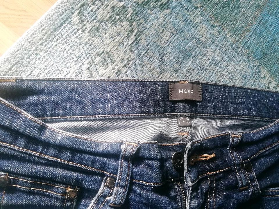 Jeans dunkelblau, Größe 36 von Mexx in Nürnberg (Mittelfr)