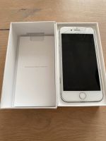 Apple iPhone 7, Silver, 32 GB Hessen - Eppstein Vorschau