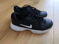Tennisschuhe von Nike Größe 36 Bayern - Burgthann  Vorschau