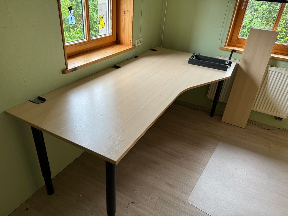 Schreibtisch / Arbeitsplatz von Rohde Gral 220cm Länge in Sickte