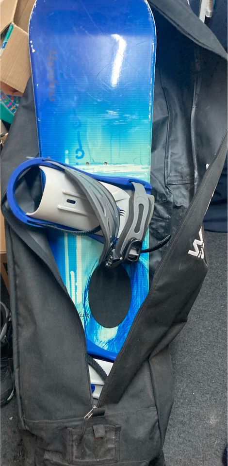 Snowboard Macrabeus 140cm mit Transporttasche f2 Bindung in Elleben