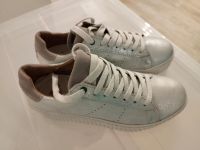 Leder-Sneakers silber, Gr. 39 Berlin - Hohenschönhausen Vorschau