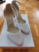 Brautschuhe Rainbow Club Modell Delina White Satin Größe 37 Hessen - Marburg Vorschau