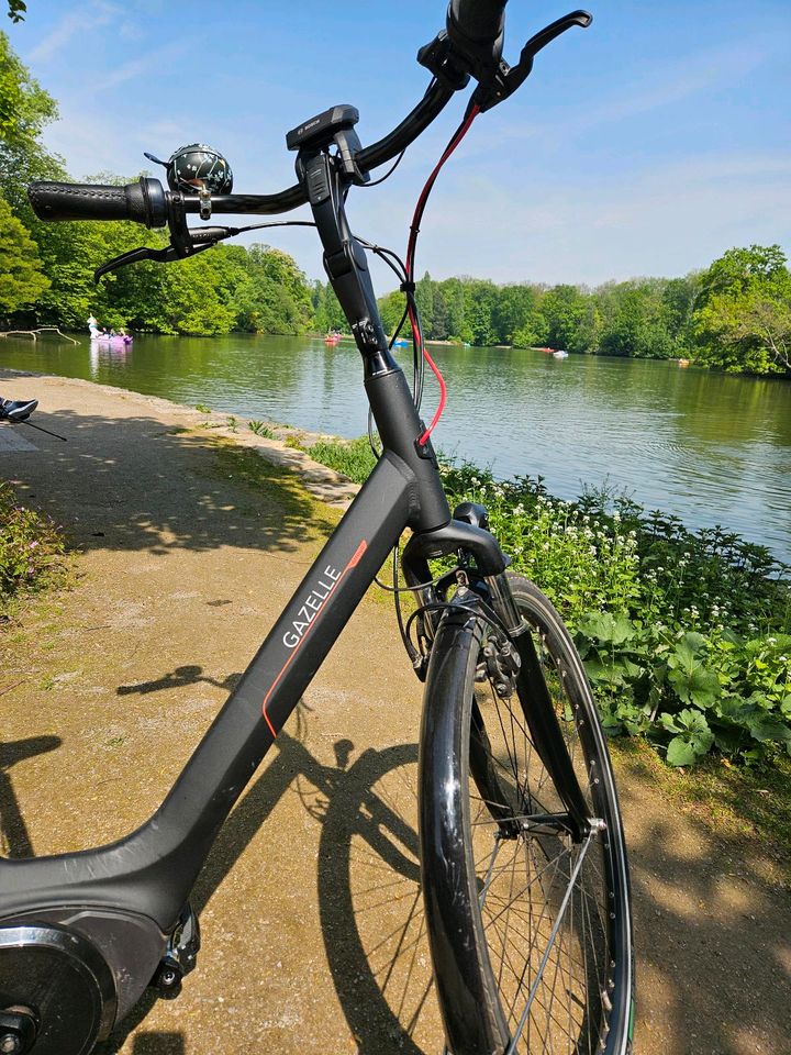 Gazelle Arroyo C7  E Bike Neuwertig in Köln