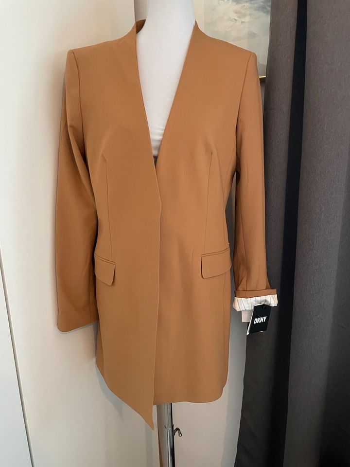 Neu mit Etikett! DKNY Blazer in Senffarbe, gr. 44 in Rosenheim