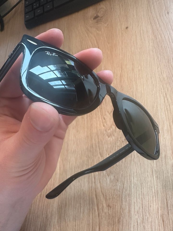 Ray Ban Herren Sonnenbrille WAYFARER - sehr guter Zustand in Tann (Niederbay)