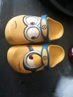 Original Crocs Größe J2 33/34 Minion Badelatschen Sandalen Nordrhein-Westfalen - Eschweiler Vorschau