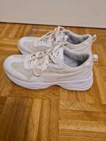 Puma Sportschuhe Laufschuhe Größe 39 weiß Lindenthal - Köln Sülz Vorschau