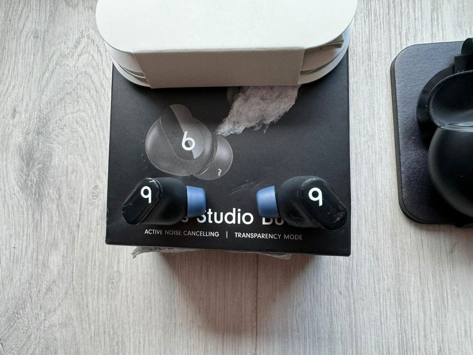 Beats Studio Buds Komplett kabellose Bluetooth In-Ear Kopfhörer in Paderborn