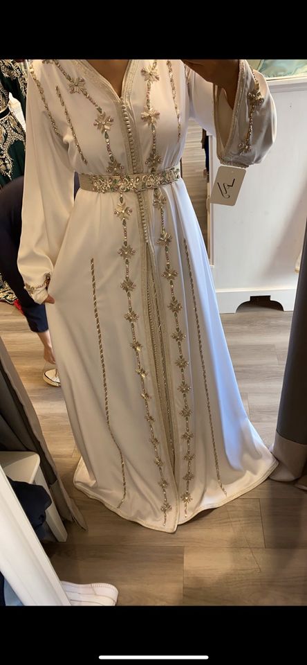 Brauttakchita marokkanisches kleid weiss caftan abaya in Hilden