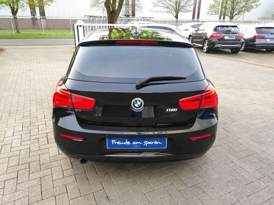 BMW 118i Navi/PDC/SHZ/Bluetooth in Langenweddingen