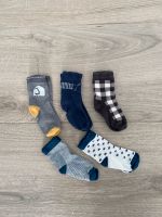 Baby Socken 5 Paar (6 bis 12 Monate) Niedersachsen - Schiffdorf Vorschau