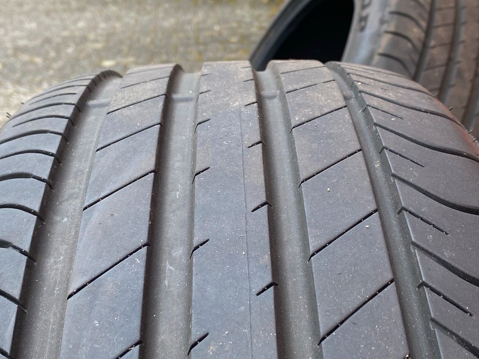 FAST NEU 4x 235/45 R19 99V XL Dunlop SP Sport Maxx Sommerreifen in Mönchengladbach