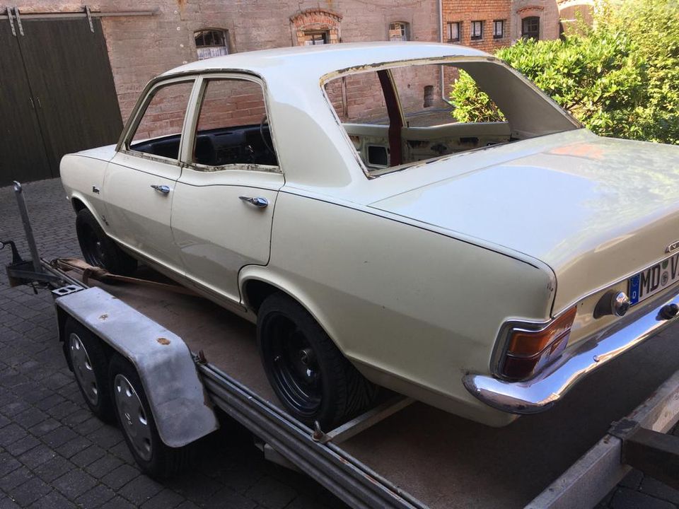 Vauxhall Viva HB SL 90 Deluxe in Magdeburg