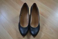 Schwarze Pumps mit Keilabsatz von Deichmann Baden-Württemberg - Heidelberg Vorschau