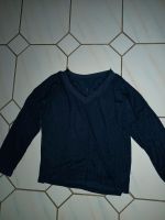 Dunkelblauer Strickpullover mit Spitzen V Ausschnitt Niedersachsen - Papenburg Vorschau