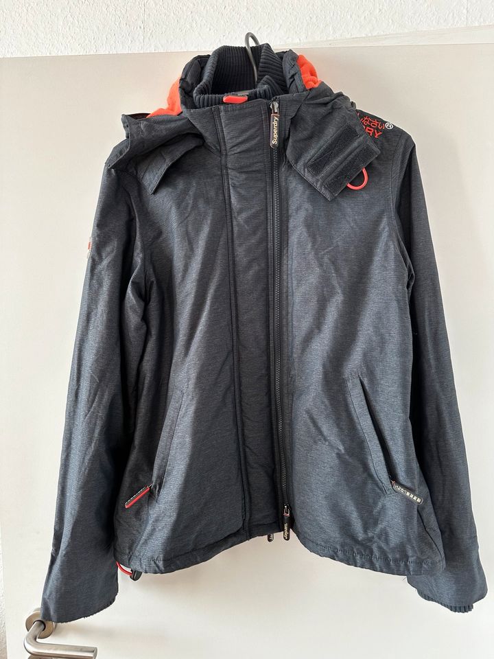 TOP! Superdry Jacke blau/grau Übergangsjacke Damen Größe XL in Recklinghausen