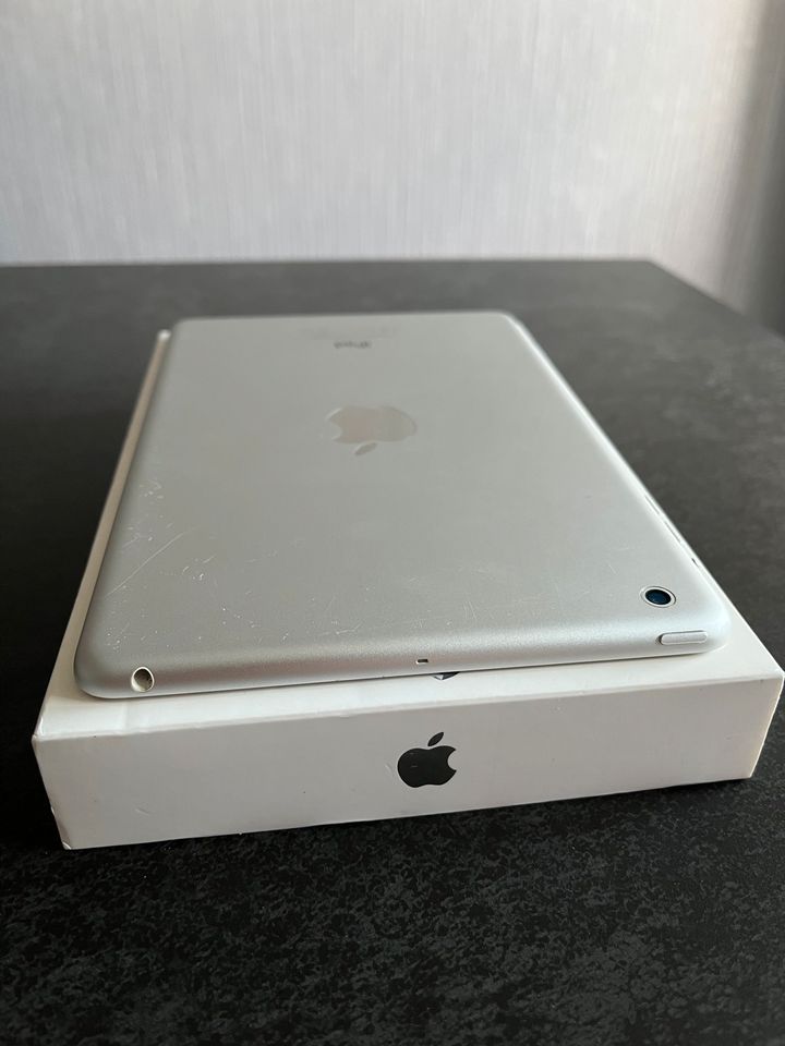 iPad mini Wi-Fi 16GB Silber in Nürnberg (Mittelfr)