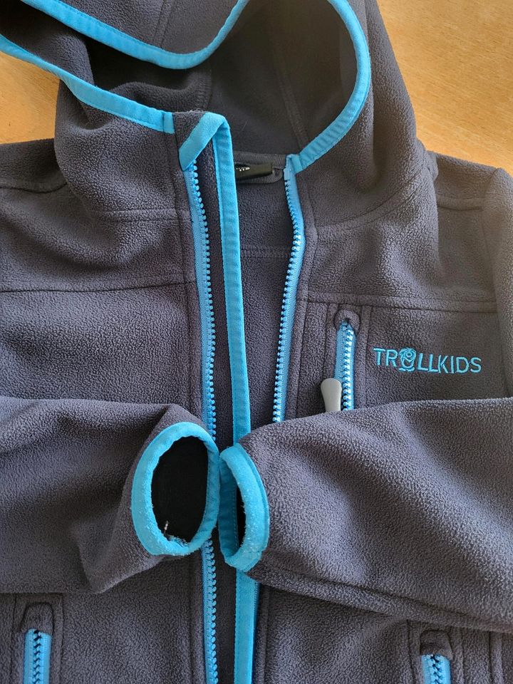 Trollkids Fleecejacke 116 in Bergkirchen