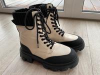 Schuhe Stiefel Größe 40 beige schwarz ungefüttert Bayern - Oberschneiding Vorschau