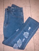 Blaue Jeans mit Löchern Baden-Württemberg - Gerstetten Vorschau