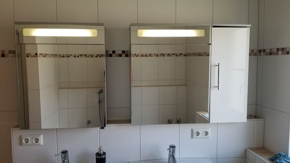 Spiegel Hängeschränke für das Bad in Wildpoldsried