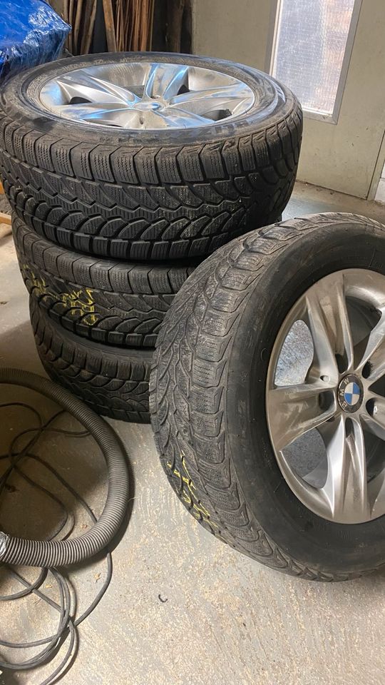 4 BMW 318 Touring Felgen mit Winterreifen 225/55 R16 - gebraucht in Remagen