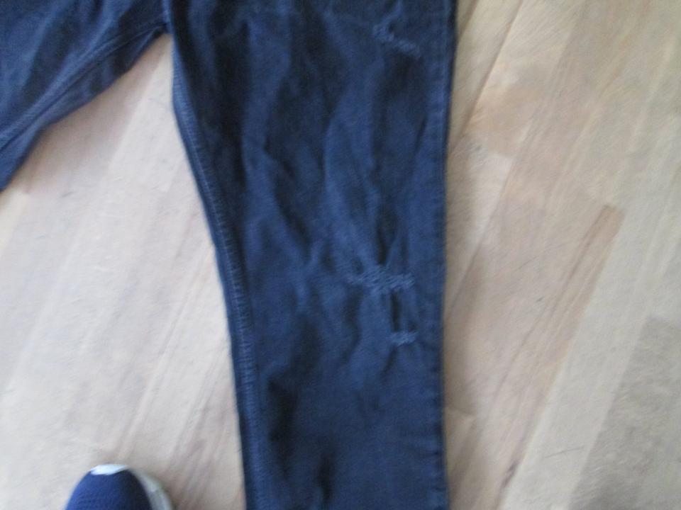 Tommy Jeans slim Scanton schwarz Herren Gr. 34/30 neuwertig in Illertissen