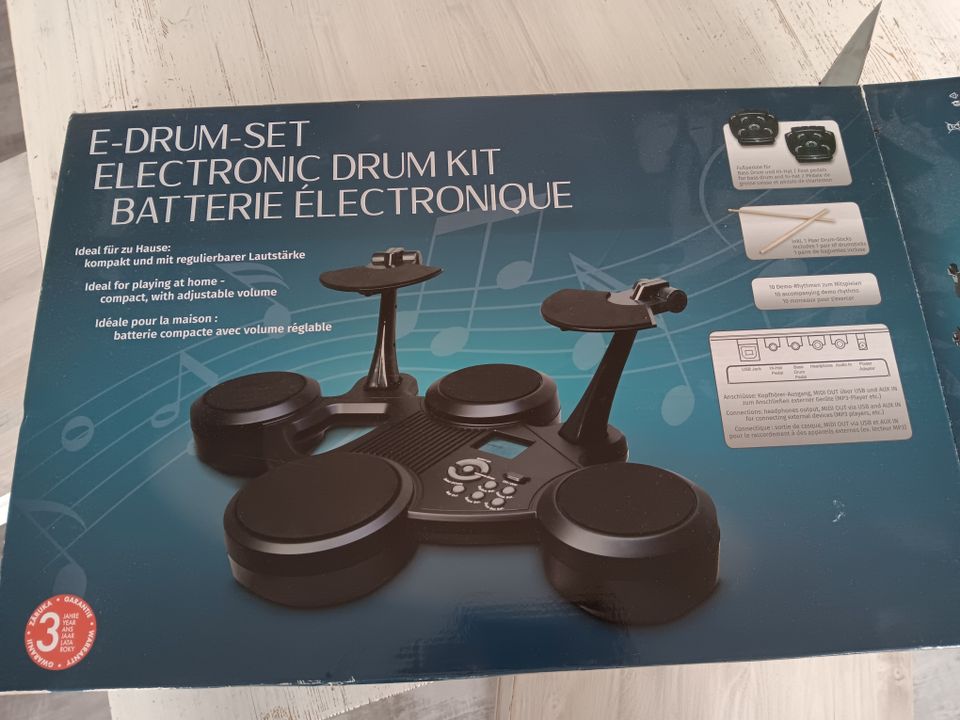 E-DRUM-SET (elektronisch - B-Ware sehr gut) in Radevormwald