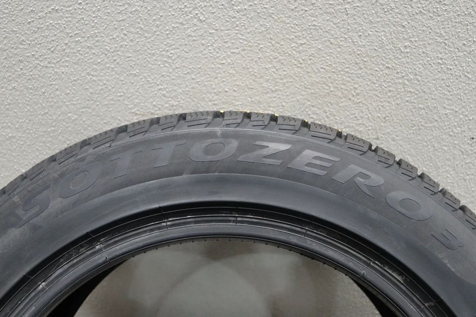 4x Pirelli SottoZero 3 * 205 60 R17 93H M+S Winterreifen DOT20! in Großmehring