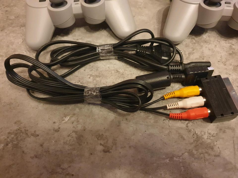 Playstation 1 PSX Bundle Set 5x Controller, alle Kabel + Zubehör in Weinheim