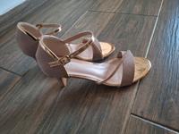 Van Hill Riemchensandalen Gr.39 rosègold Sachsen - Waldheim Vorschau