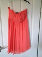 damen kleid vila gr.L orange lachs knielang Niedersachsen - Wilhelmshaven Vorschau