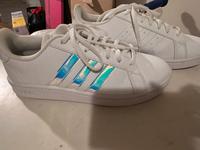 Adidas Damenschuhe 40, Sneaker, weiß Berlin - Lichtenberg Vorschau