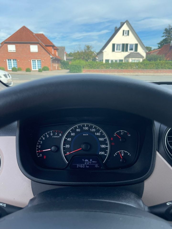 Hyundai i10 2017 Benzin * 34601 Km * in Wildeshausen