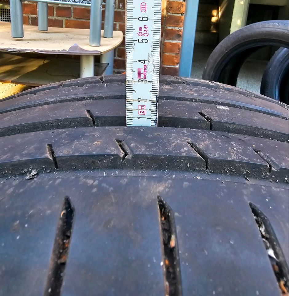 4 Bridgestone Sommerreifen 215/45 R18 in Hamburg