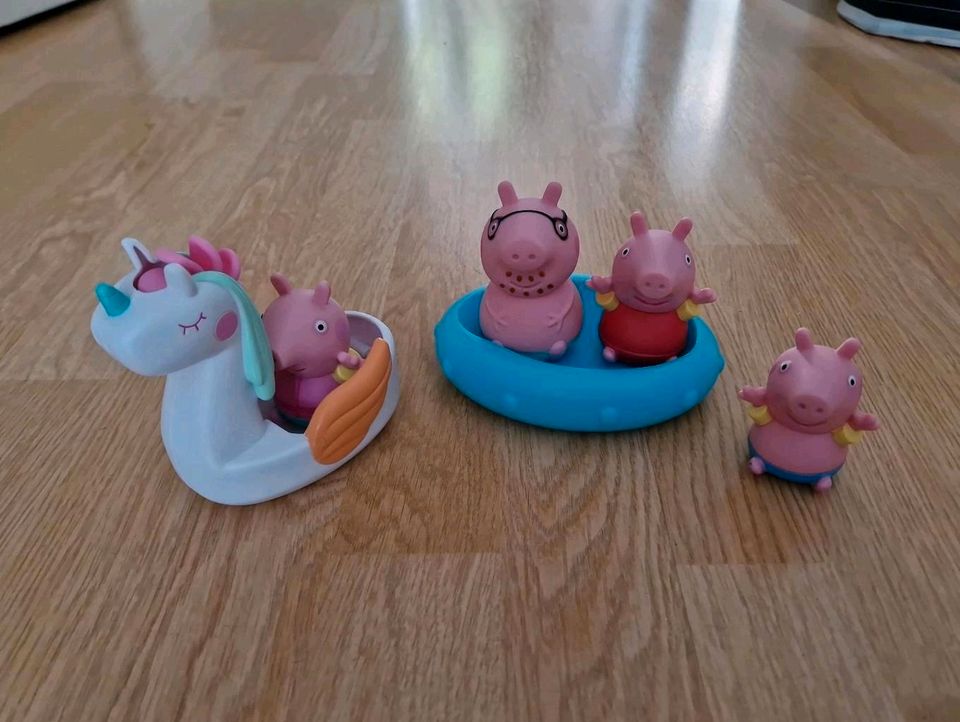 ☆ Peppa Pig Badespielzeug Wasserspielzeug Wannenspielzeug in Dresden