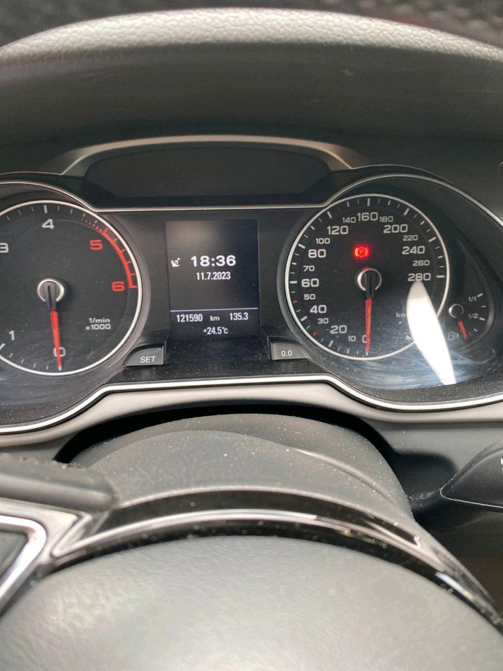 Audi A4 B8 3.0 TDI quattro in Saarbrücken