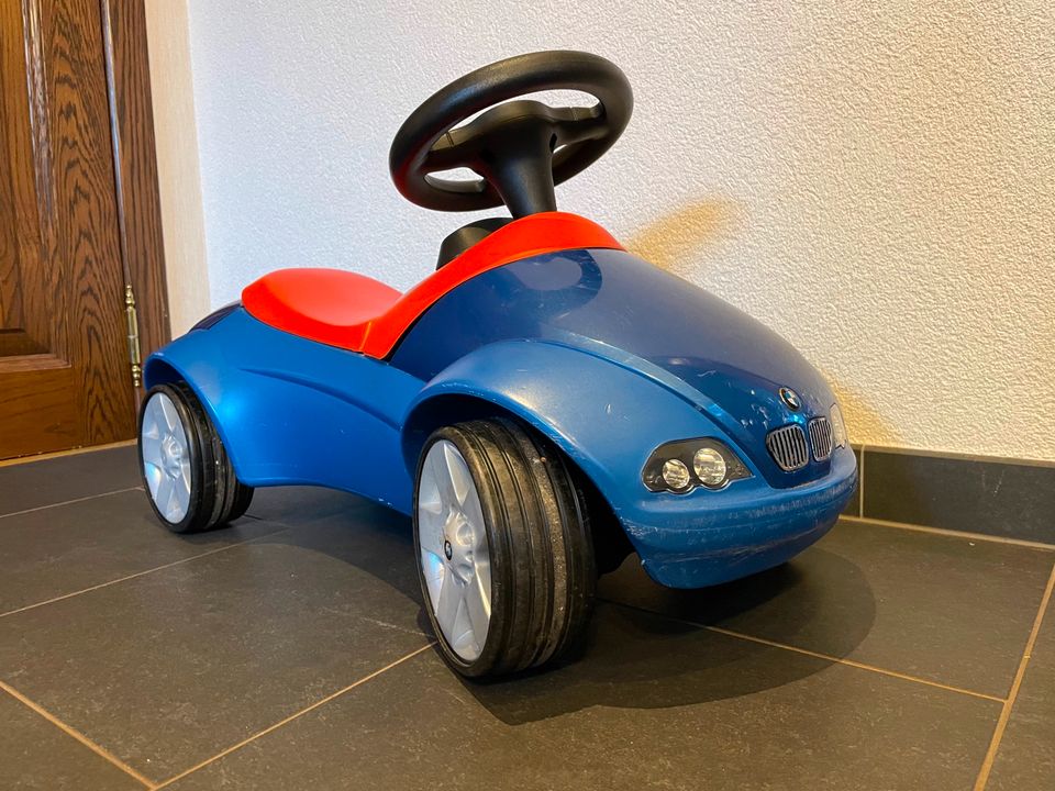 Blauer BMW Bobby Car mit Flüsterreifen in Püttlingen