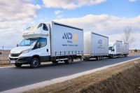Firmen und Lager Umzügen , LKW mit Ladebordwand und Hubwagen Sachsen - Rietschen Vorschau