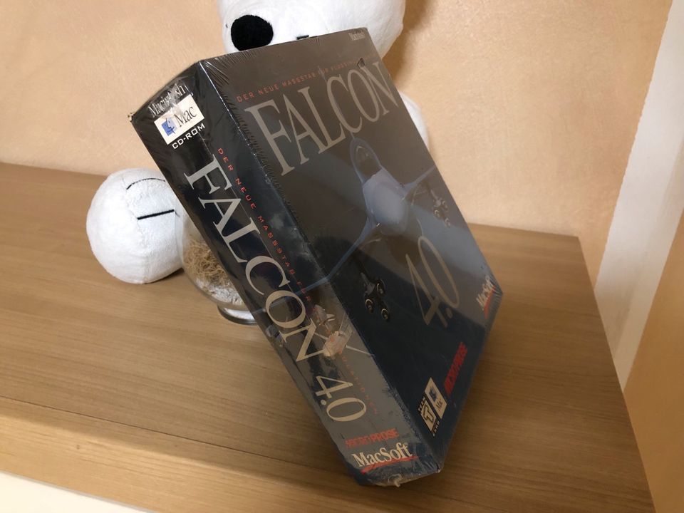 Falcon PC Spiel in Neustadt an der Weinstraße