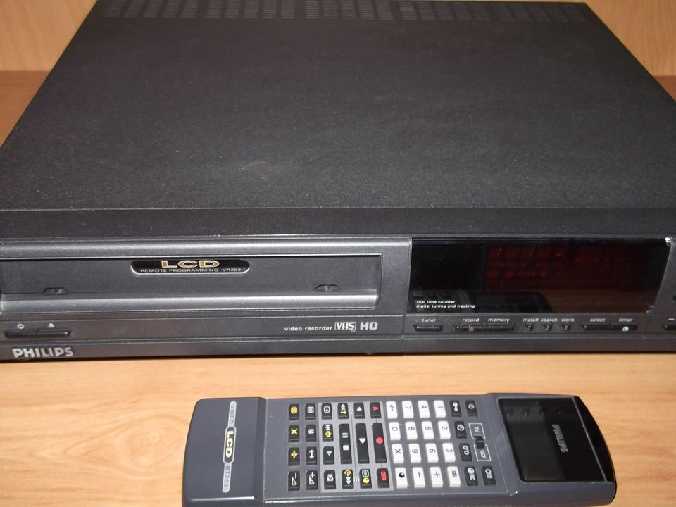 PHILIPS VHS VIDEORECORDER VR 202/02 in Schwarzenbach am Wald