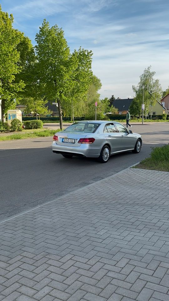 Mercedes e 200 BlieEffcincy nur 14tkm in Berlin