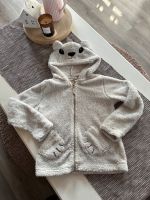 H&M Kuscheljacke Eisbär Gr 134/140 ❤️ Niedersachsen - Nienburg (Weser) Vorschau