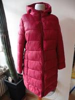 C&A The Outerwear Mantel 42/44 rot Midi abgesteppt warm Kapuze Bayern - Landshut Vorschau