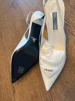 Prada Slingback-Pumps aus gebürstetem Leder – Gr. 38 – Neuwertig Niedersachsen - Braunschweig Vorschau