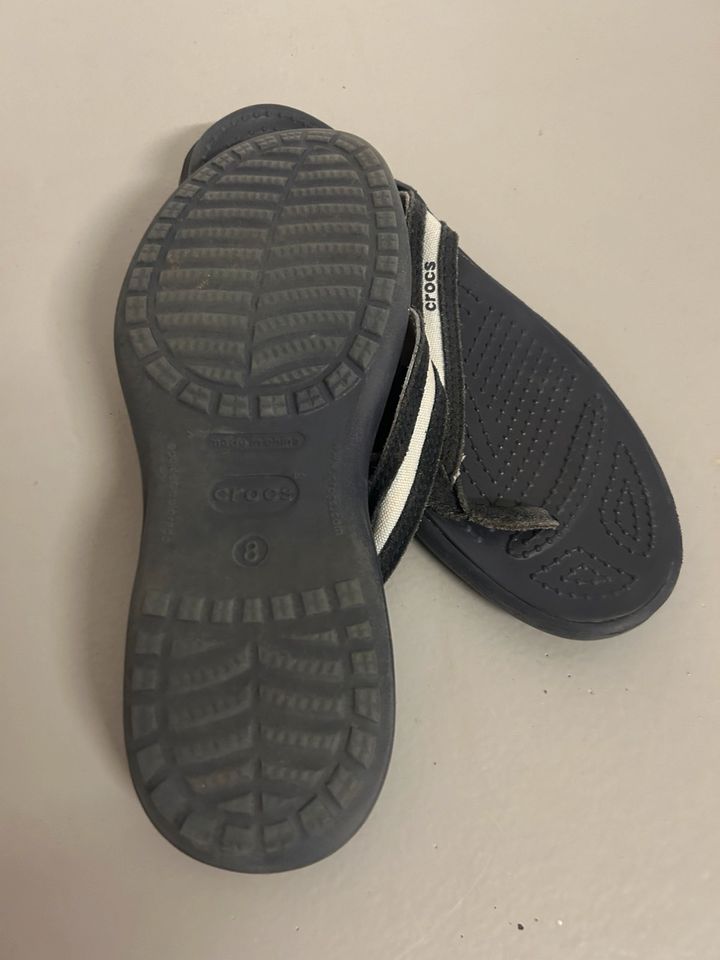 Crocs Flip Flops 39 M8 in Stahnsdorf