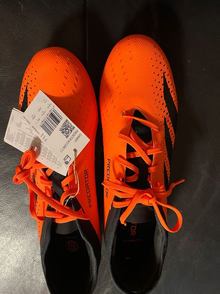 Herren Adidas Predator gr.45 neu in Köln