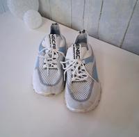 Weiß blaue Sneaker Hessen - Gemünden (Wohra) Vorschau