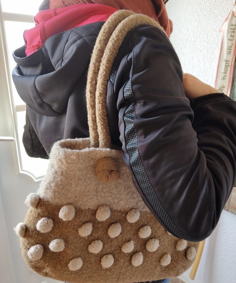 NEU Handtasche aus Filz handmade in Burg